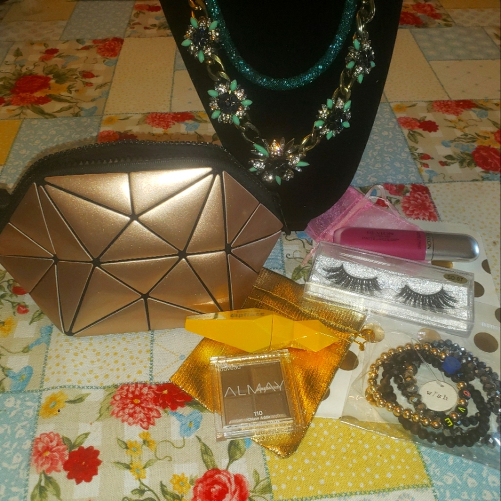 Geometric Makeup pouch with Accessories Bundle ☆